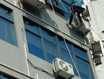 外墙窗台补漏施工